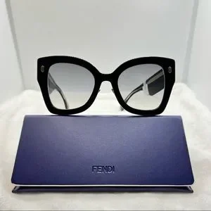?FLASH SALE?Fendi NEW Authentic Black Sunglasses Fendi Fendi Roma FE40101I XS (50 - 23) with Grey lenses and  main image 2